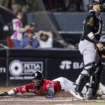 PROLONGAN LOS TOROS CON AUTORIDAD LA SERIE DEL REY A SIETE JUEGOS, GANAN 10-3 A LEONES