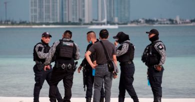 ASEGURAN DOS ESTABLECIMIENTOS EN OPERATIVOS EN PLAYAS LANGOSTA Y DELFINES.