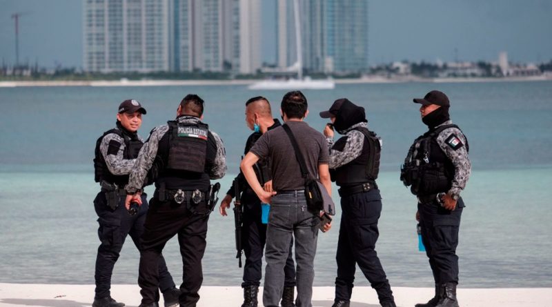 ASEGURAN DOS ESTABLECIMIENTOS EN OPERATIVOS EN PLAYAS LANGOSTA Y DELFINES.