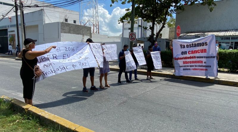 Denuncian socios de Uber en Cancún abusos por Tránsito Municipal (VIDEO).