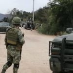 MILITARES SE ENFRENTAN A TIROS CON CIVILES ARMADOS EN QUINTANA ROO