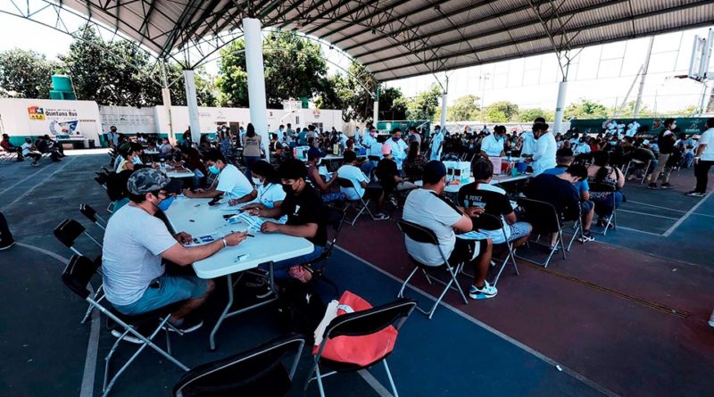 Quintana Roo: Vacunarán contra Covid a  algunos menores esta semana.