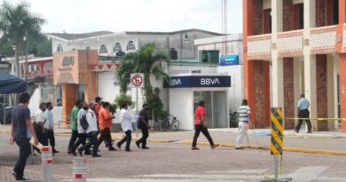 AUTORIDADES COMUNITARIAS DE FCP EXIGEN EN PALACIO MUNICIPAL PAGO DE ADEUDOS DE JOSÉ ESQUIVEL.