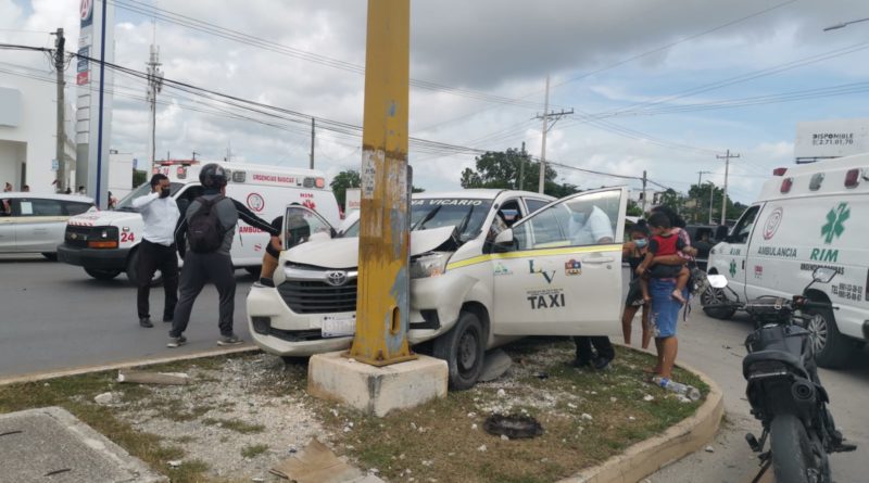 CANCÚN: ENCONTRONAZO EN LA PORTILLO CON CHAC MOOL DEJA SEIS LESIONADOS
