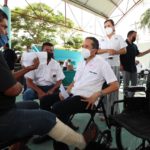 CARLOS JOAQUÍN ATIENDE A VECINOS DE BACALAR EN LA AUDIENCIA “PLATÍCALE AL GOBERNADOR”