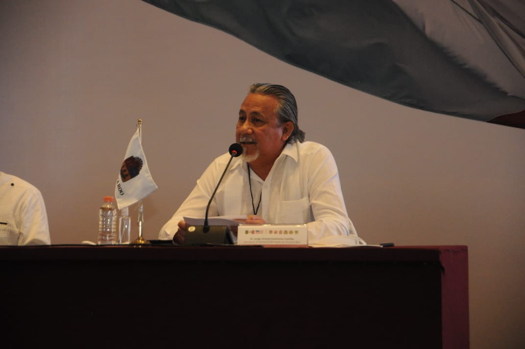 El gobernador Carlos Joaquín estuvo representado por el secretario de Gobierno, Arturo Contreras Castillo.