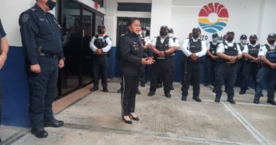 ASUME KARINA CABRERA MANDO DE LA POLICÍA TURÍSTICA DE CANCÚN.