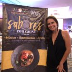 ANA CLAUDIA TALANCÓN CORTA EN CANCÚN LISTÓN INAUGURAL DE EVENTO PARA APOYAR A NIÑOS CON CÁNCER