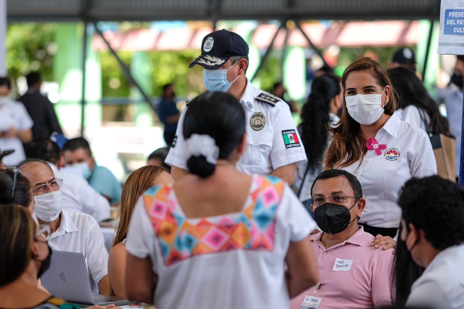 La presidenta municipal Mara Lezama acudió al Tercer Foro de Consulta Ciudadana, en el domo de la Supermanzana 103.