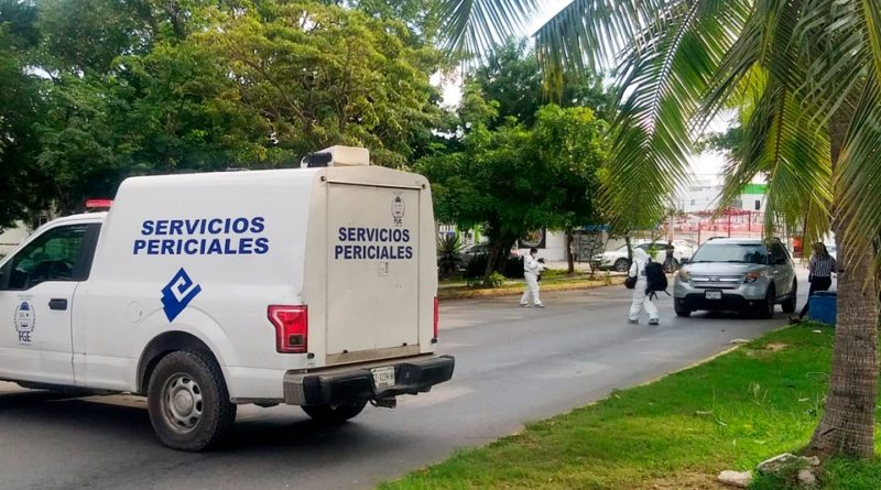 EJECUTAN A SUJETO A BORDO DE UNA CAMIONETA EN LA AVENIDA LA LUNA.