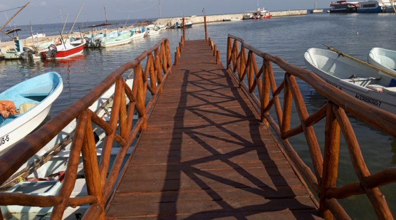 CONSTRUYEN OTRO MUELLE EN LA ISLA DE CHIQUILÁ.