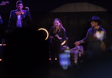 Belinda y Nodal avivan desde Cancún el rumor de embarazo.