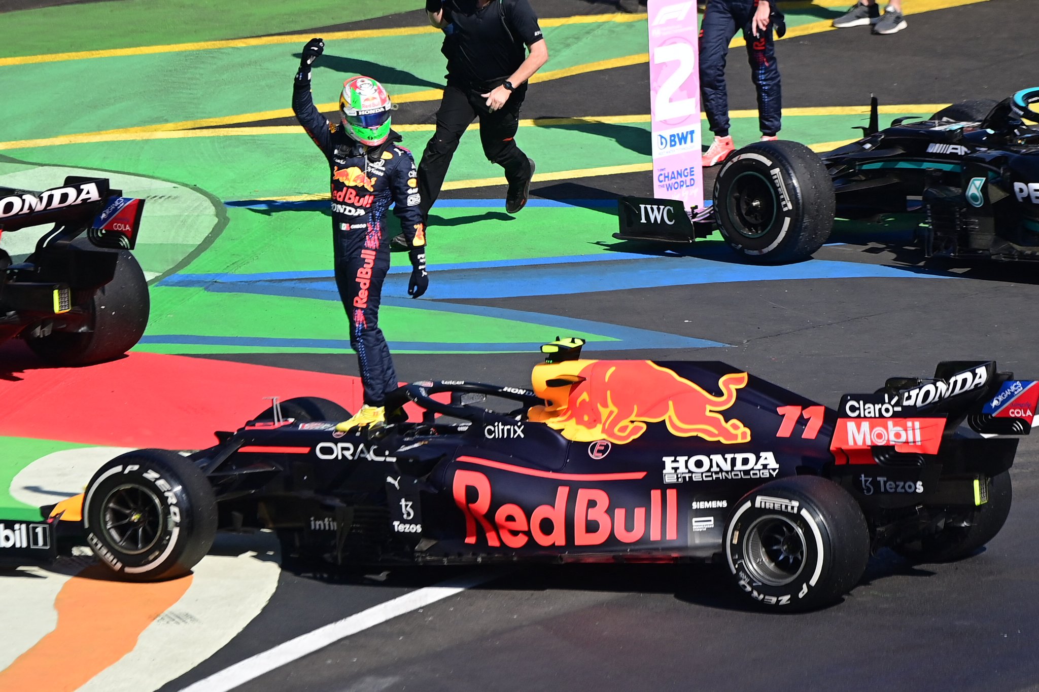 Red Bull Racing hizo el 1-3 en la CDMX en una verdadera F1esta ambientada por más de 100 mil fanáticos.