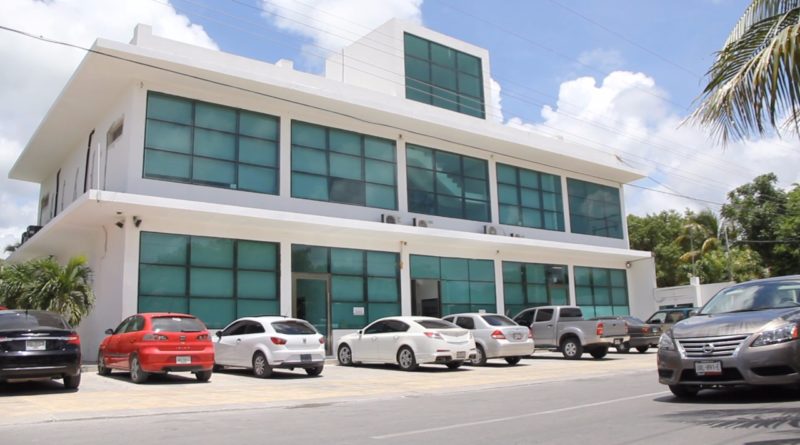 GOBIERNO DE PUERTO MORELOS NO PAGA NI LAS OFICINAS DEL PALACIO MUNICIPAL.