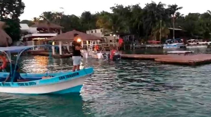 NÁUTICOS DE BACALAR INTENTAN HUNDIR EMBARCACIÓN COZUMELEÑA POR ‘INVASORA’.