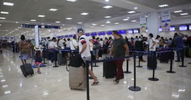 AEROPUERTO DE CANCÚN ALCANZA CASI 500 VUELOS EN DOMINGO DE BUEN FIN.