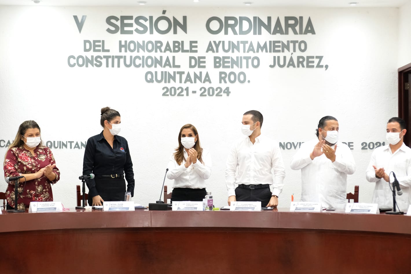 La presidenta municipal Mara Lezama subrayó que el trabajo en esta materia acorta las brechas de desigualdad en Cancún y otorga certeza jurídica a las familias.