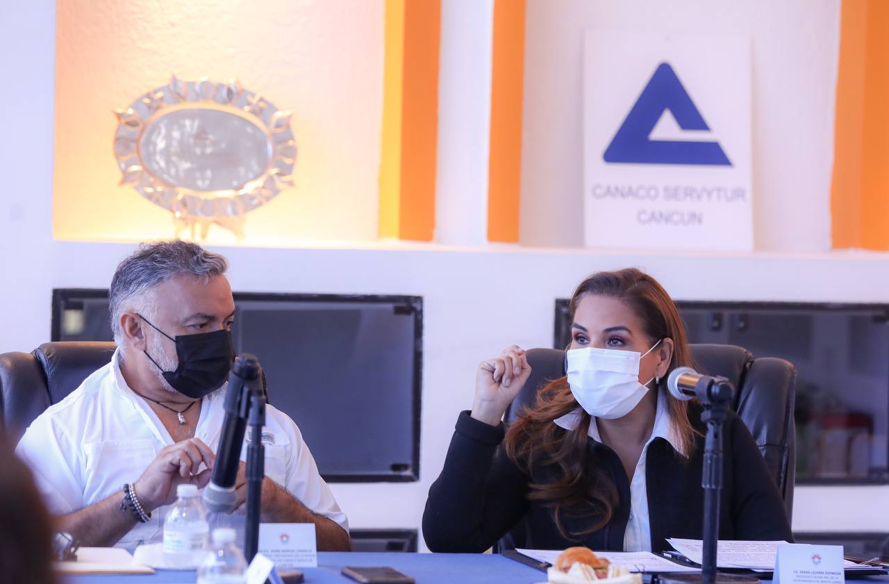 La presidenta municipal Mara Lezama dialogó con socios de la Canaco-Servytur, como lo ha hecho con otras cámaras empresariales.