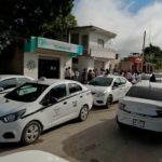 TAXISTAS DE CARRILLO PUERTO SE MANIFIESTAN Y PIDEN AL GOBIERNO DE QUINTANA ROO CUMPLIR LA LEY