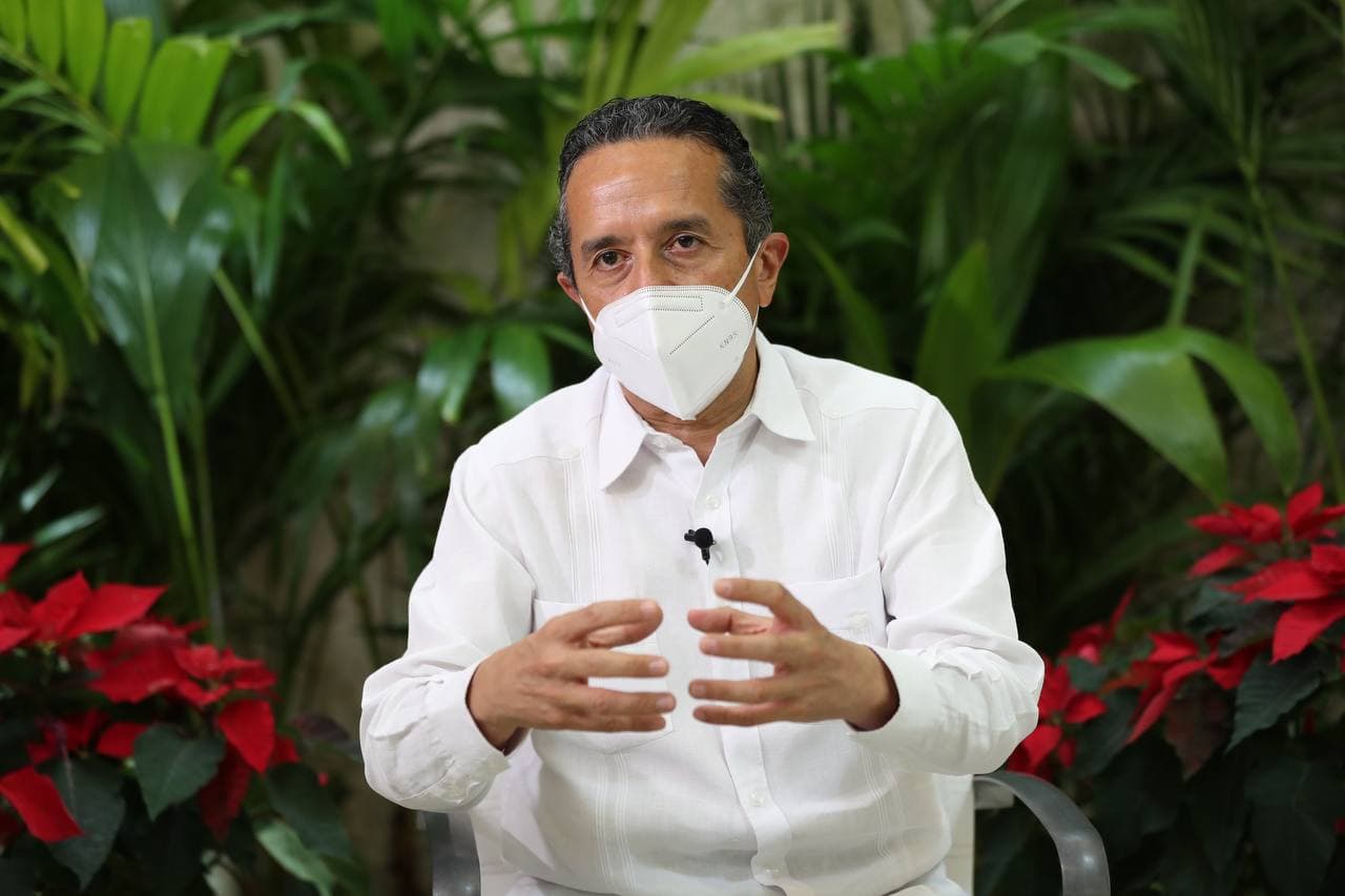 El gobernador Carlos Joaquín exhortó acudir a los centros de vacunación para incrementar el porcentaje en personas inmunizadas.