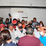 EMPLEADOS MUNICIPALES SE MANIFIESTAN ANTE EVENTUAL CESE Y AMAGAN CON FORZAR PARO LABORAL EN JOSÉ MARÍA MORELOS