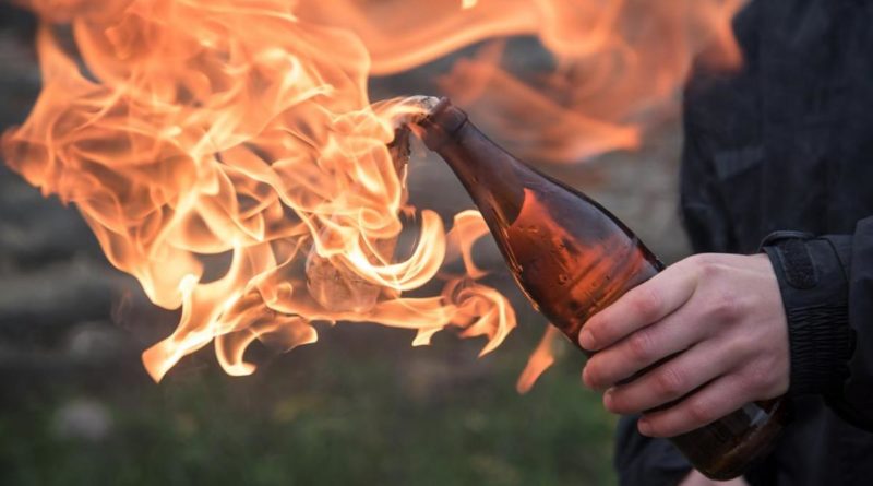 INTENTAN INCENDIAR BAR EN PLAYA DEL CARMEN.