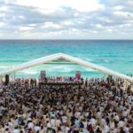 MARA LEZMA ATESTIGUÓ LA UNIÓN DE 402 PAREJAS EN PLAYA MARLIN