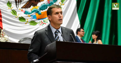 CIRCULA VERSIÓN DE QUE JORGE EMILIO GONZÁLEZ MARTÍNEZ, "EL NIÑO VERDE", ESTARÍA DELICADO DE SALUD